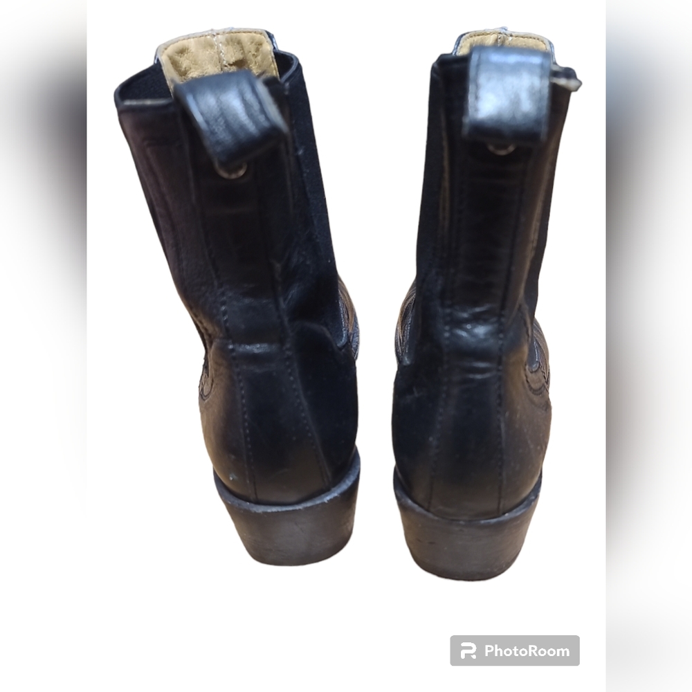 Frye chelsea boots - Picture 2 of 7